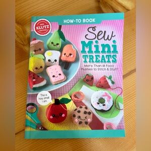 Sew Mini Treats How-To Book
